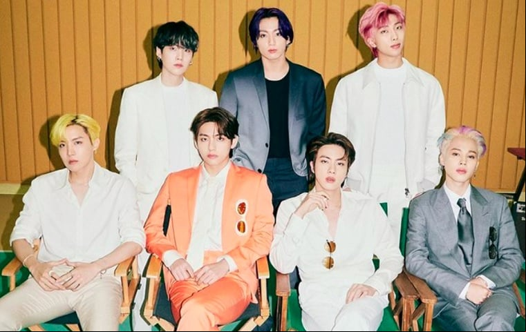BTS - Banda masculina criada em 2013 que conta com sete integrantes e se tornou muito comentada, conquistando fãs mundo afora.